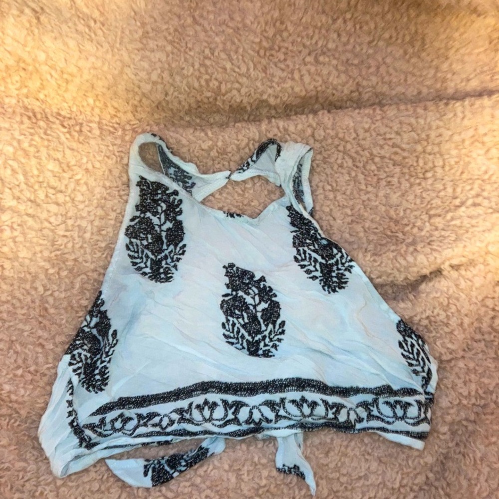 Blueish white crop top